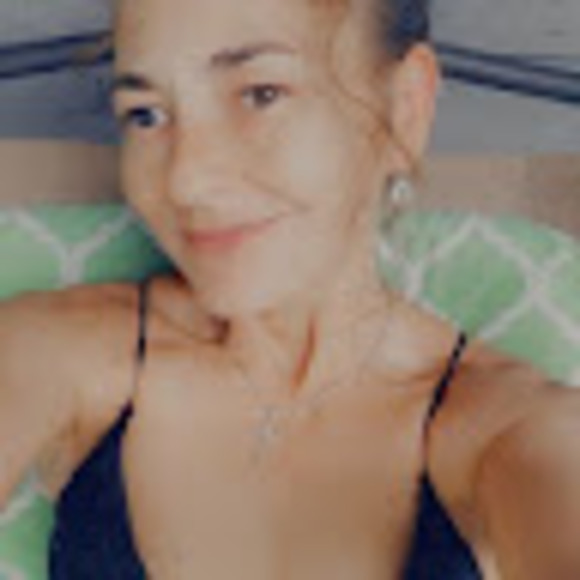 Meet your Posher, Kenna - Picture 1 of 1